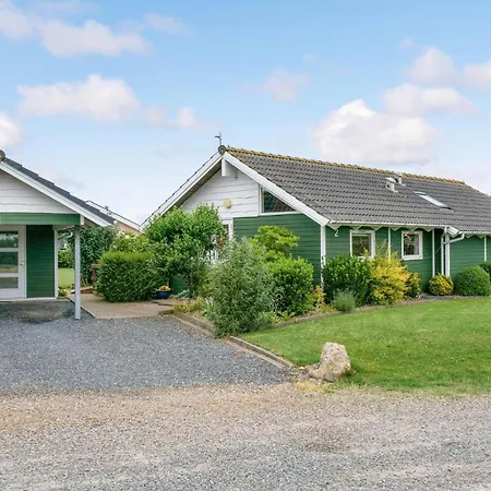 Gorgeous Home In Assens With Sauna Nyaraló