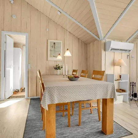 Σπίτι διακοπών Stunning In With Sauna